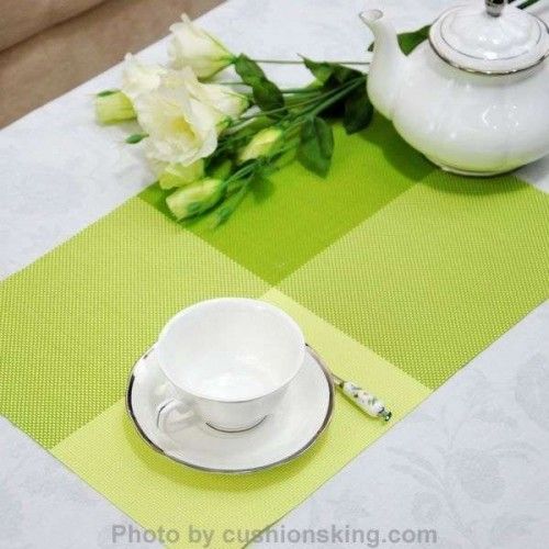 Plaid fruit-green PVC placemat