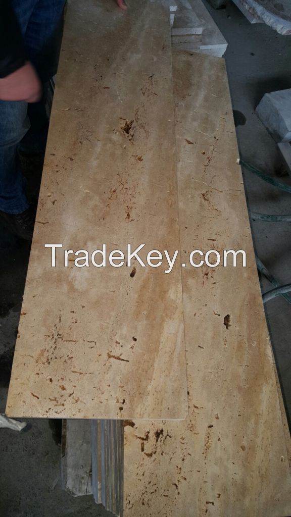 Travertine in stone blocks