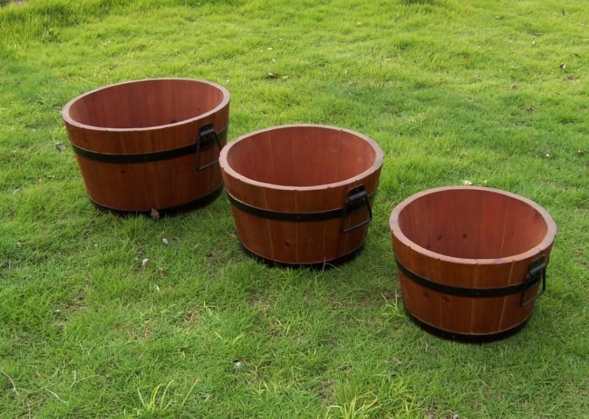 Outdoor garden pot