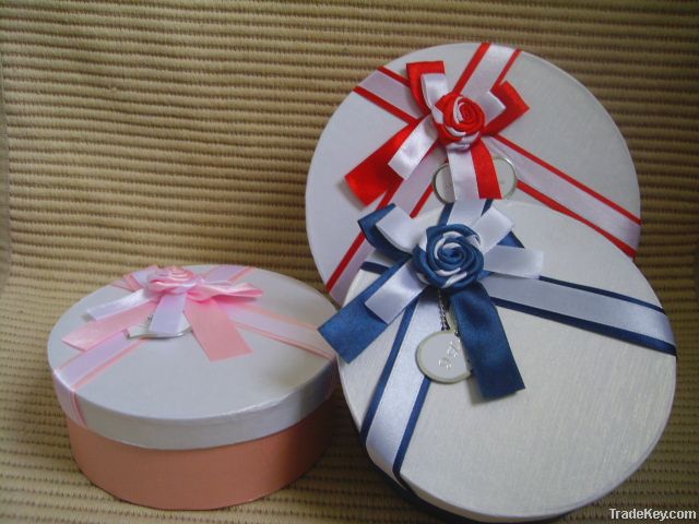 Gift paper box