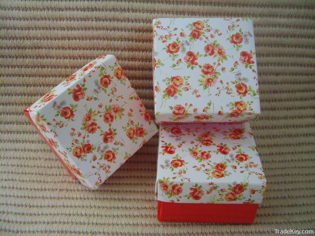 Gift paper box