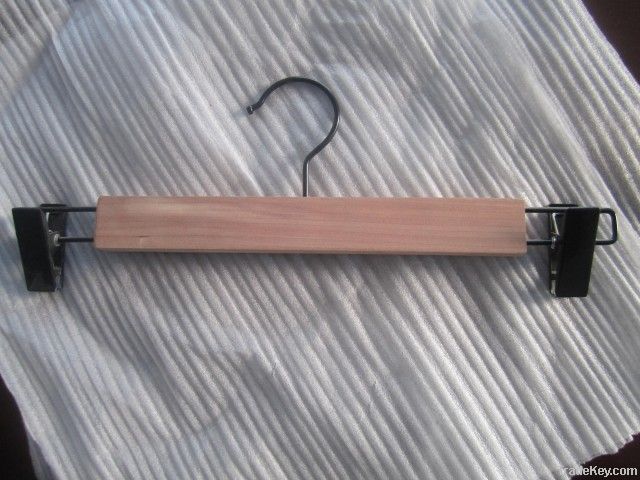 cedar wooden hanger/ suit hanger/cedar hanger with bar