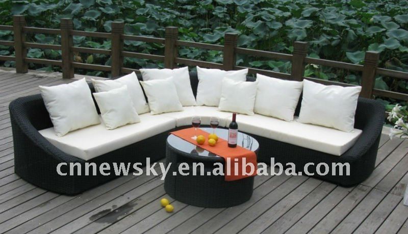 Outdoor rattan sofa set