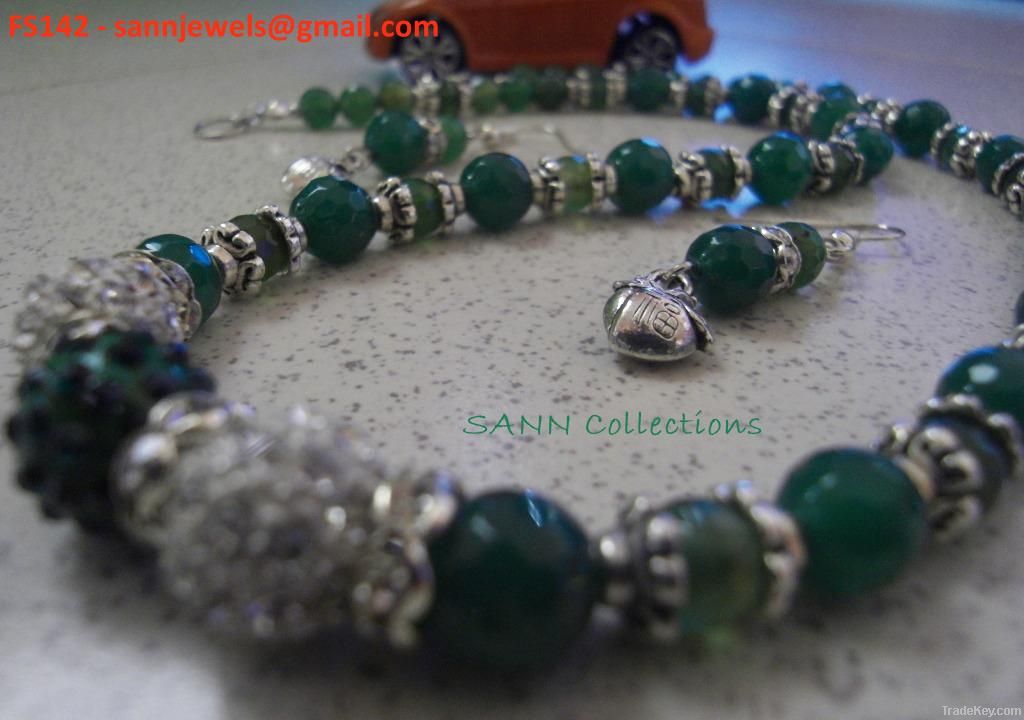 Jade necklace n earring set