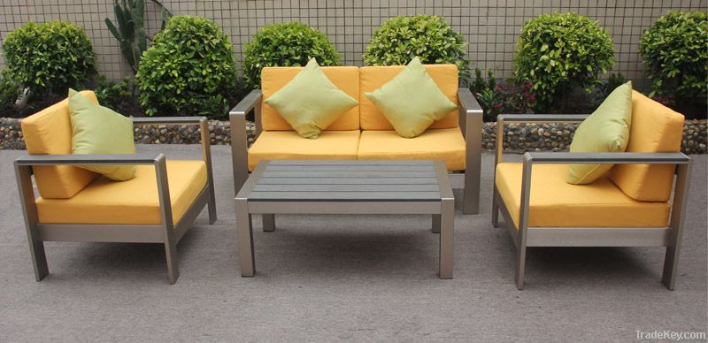 Aluminum sofa set for outdoor use