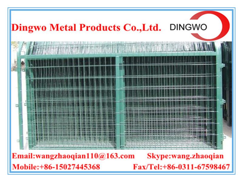 welded wire mesh fence