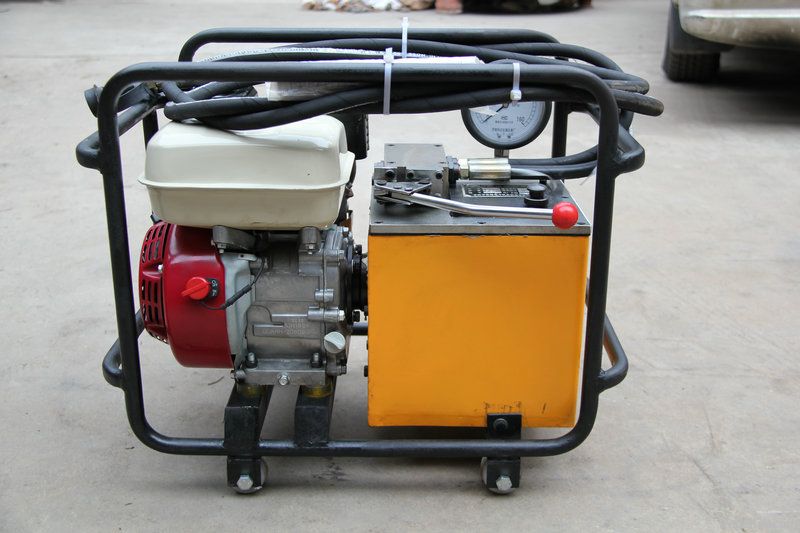 Super high pressure petrol engine hydraulic pump