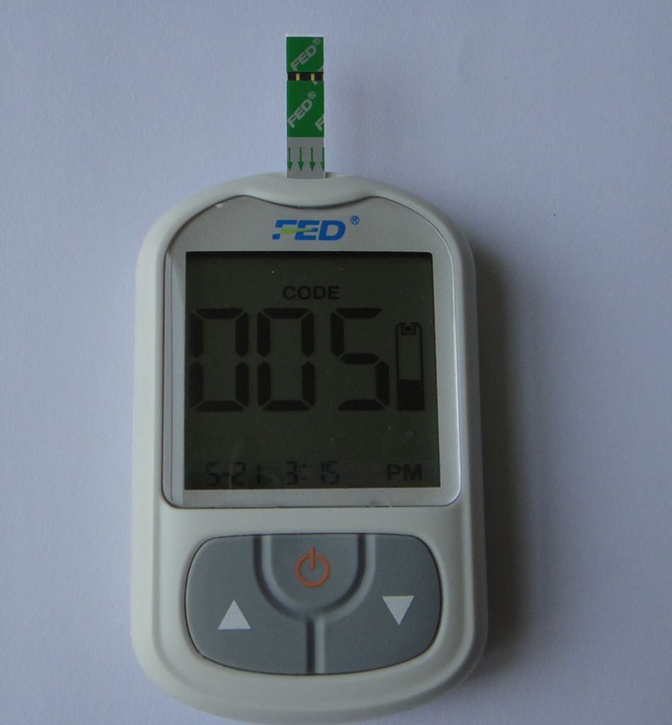 Accurate blood glucose meter for diabetics