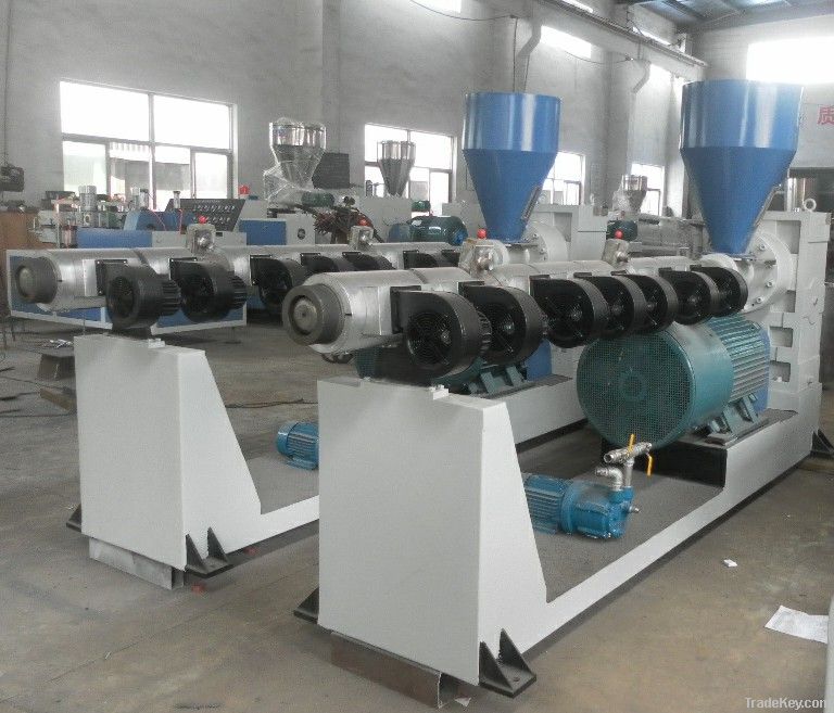 PE PVC Plastic Pipe Machine