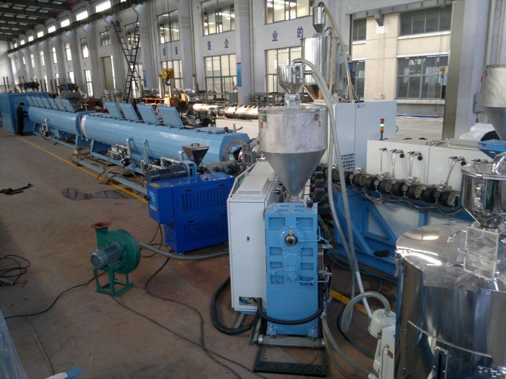 HDPE pipe machine