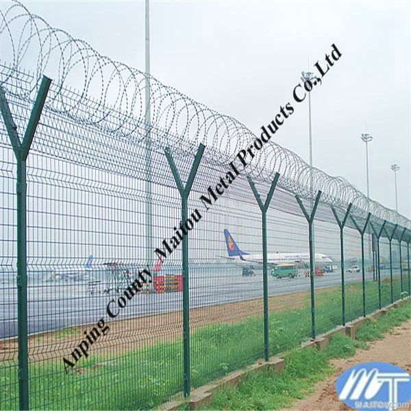 airport fence