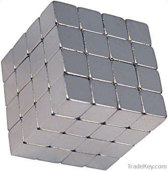 Strong permanent neodymium magnet for motors