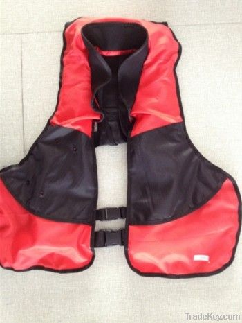 inflatable life jacket