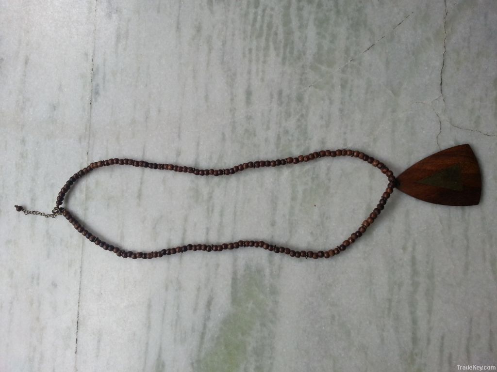 wooden nacklace