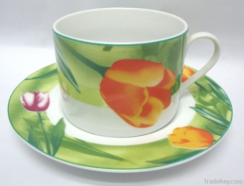 Porcelain cup saucer