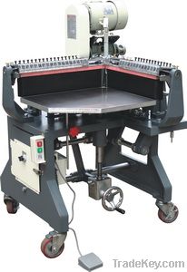 Box folding machine