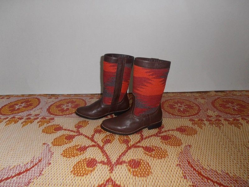 kilim boots