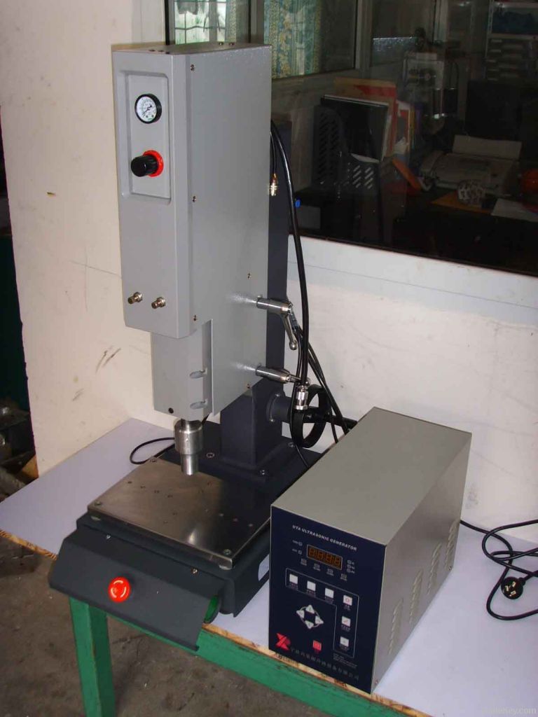 20KHZ Ultrasonic plastic welding machine