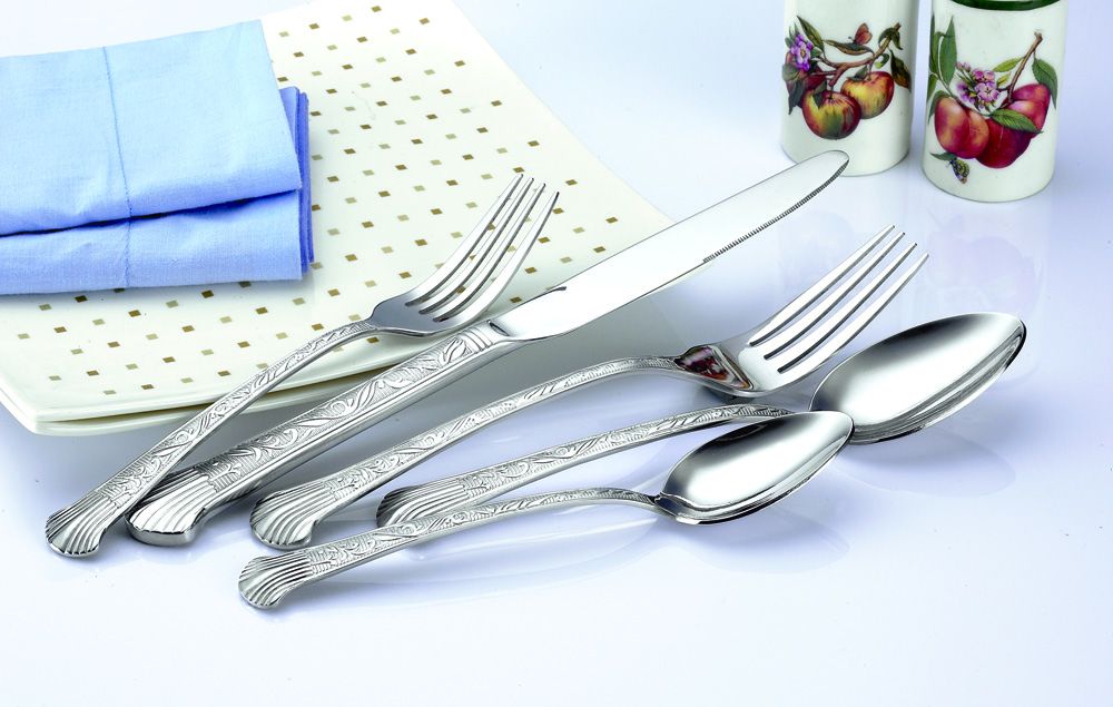 Textured Embossing handle Stainless Steel cutlery set with Elegent design