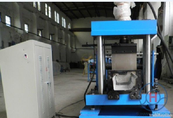 Gutter roll forming machine