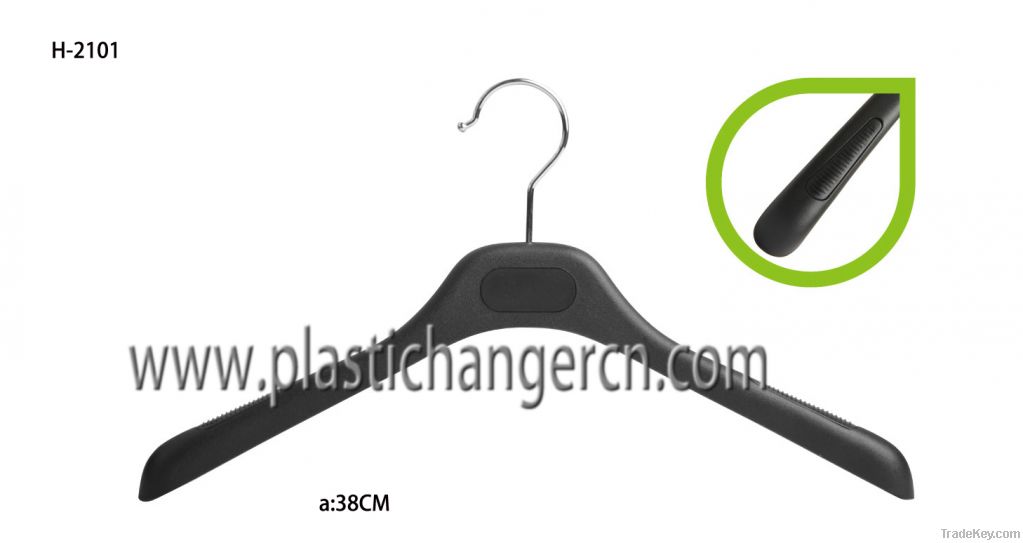 plastic coat hanger