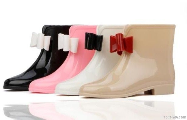 fashion rain boot