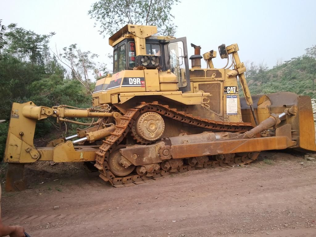 bulldozer D9R