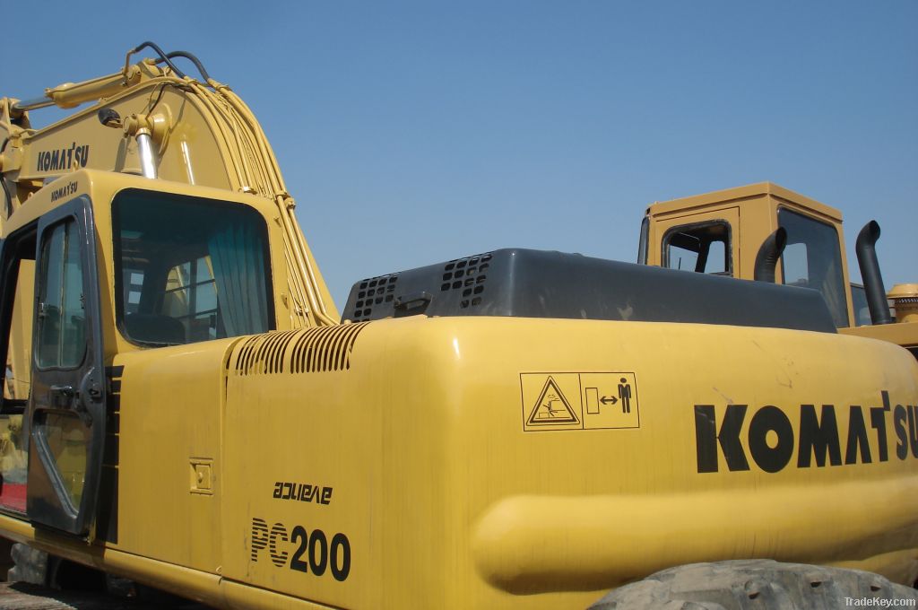 KOMATSU Used Excavator(PC200)