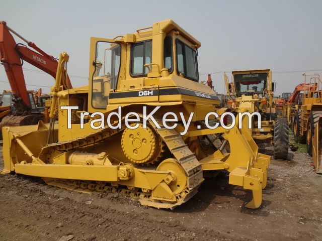 used bulldozer CAT D6H.