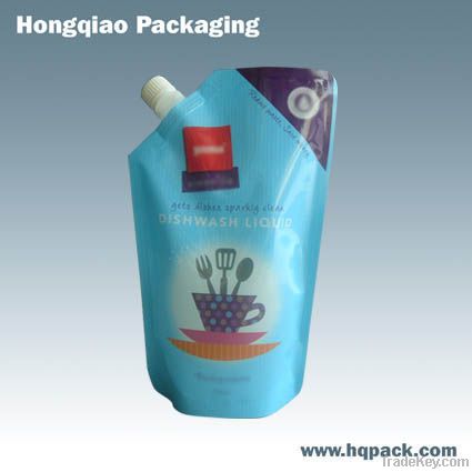 Liquid detergent standing pouch