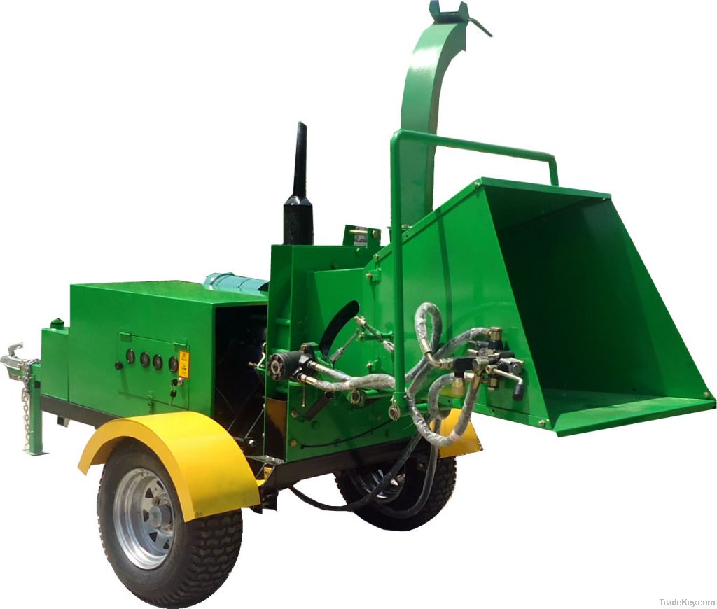 Diesel mobile wood chipper shredder for sle