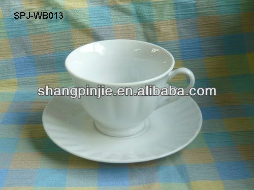 porcelan tea cup and saucer