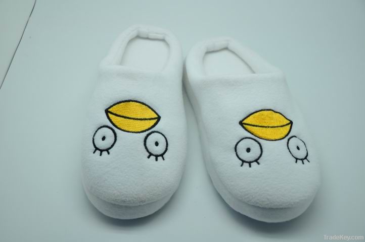 white typical lady indoor slippers with embroidery