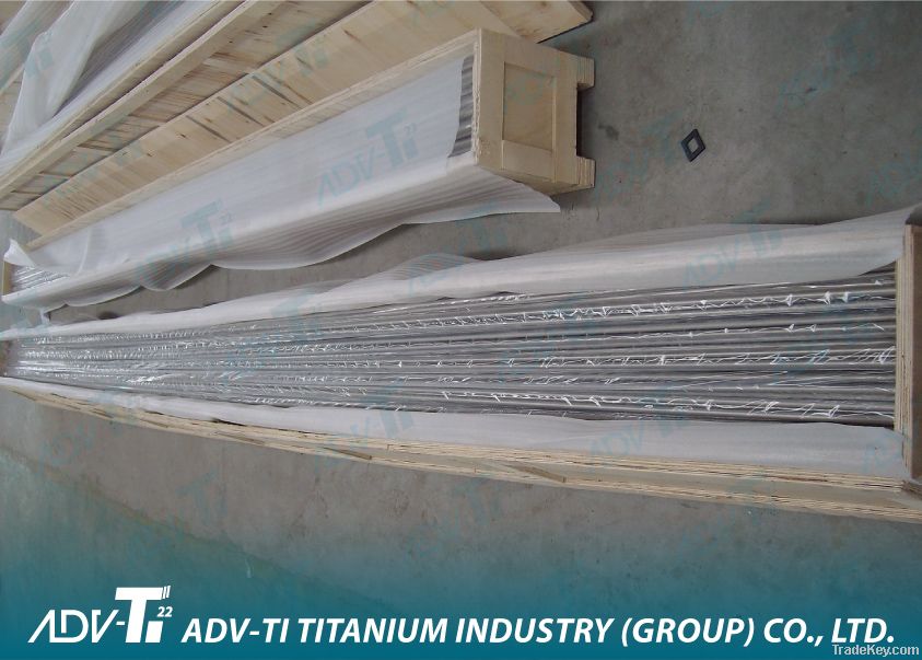 Titanium seamless pipe