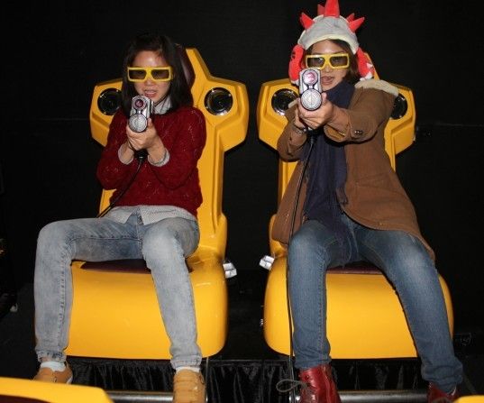 The latest cinema with guns 7D cinema