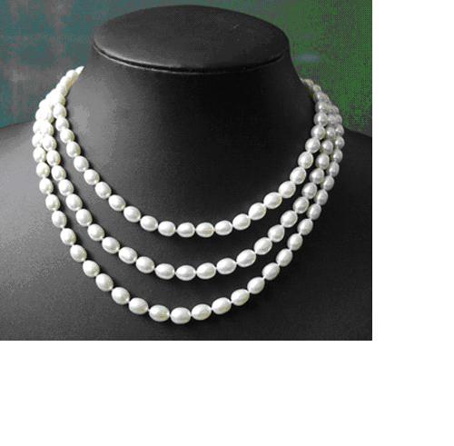 Super pearl necklace