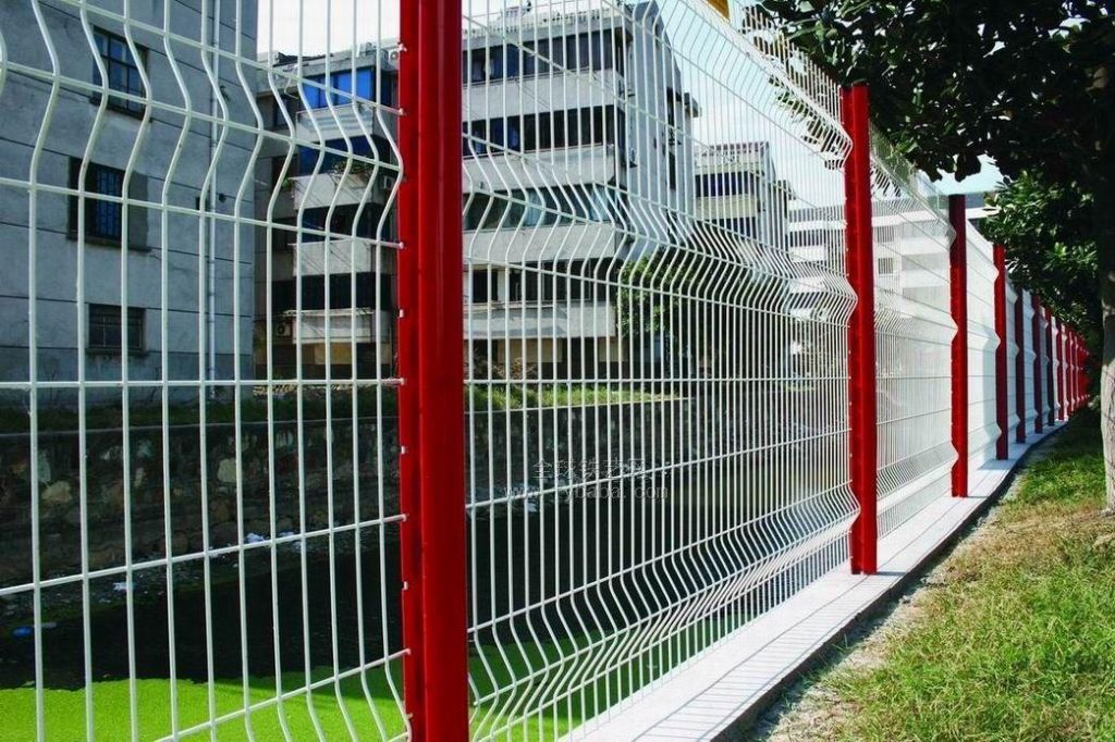 Trangle Bending Fence