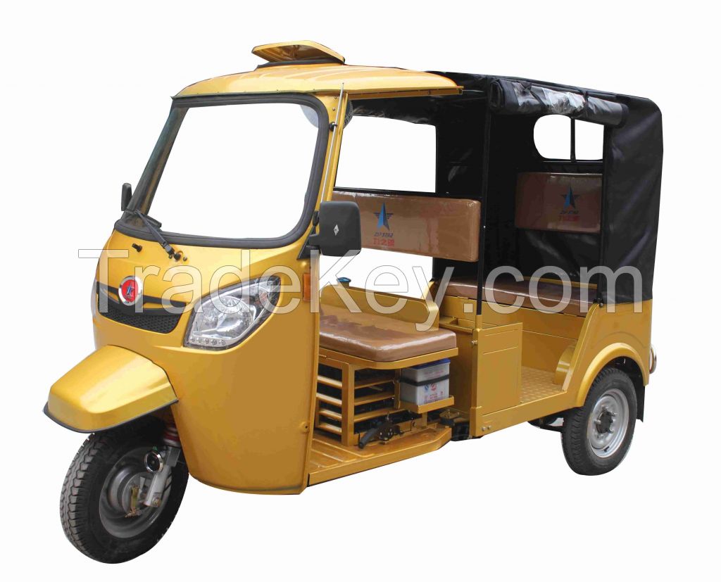 Three Wheel Gasoline Motorcycle for Passenger with Cabin