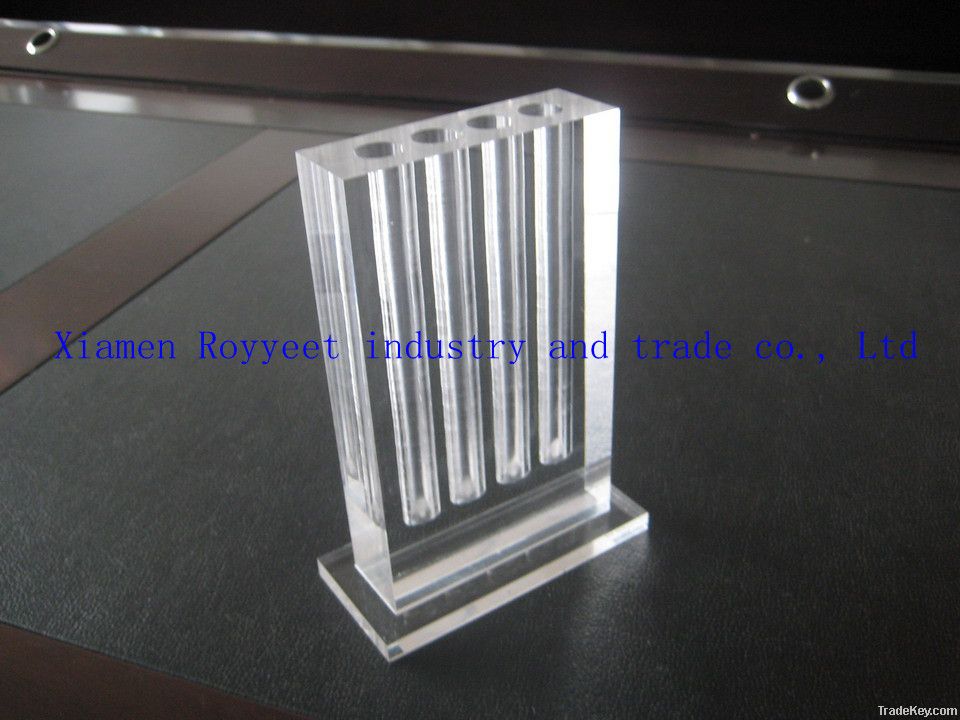 Acrylic pen holder