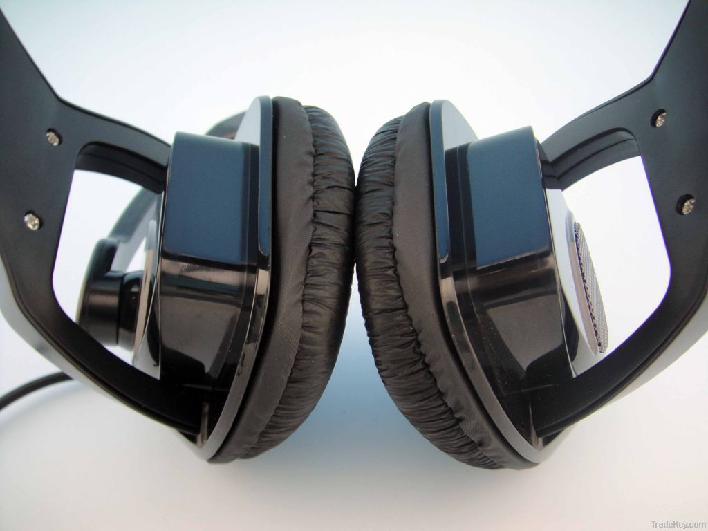 New design computer headphone