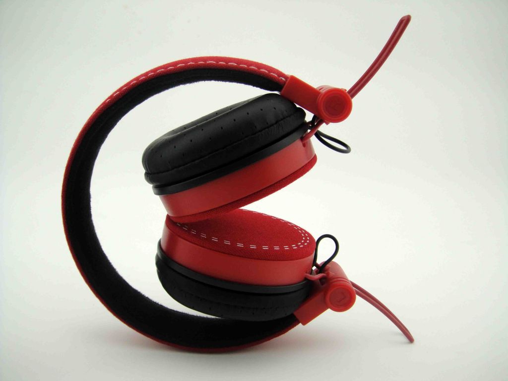 Favorites Compare 2014 new developed fashion headphone 