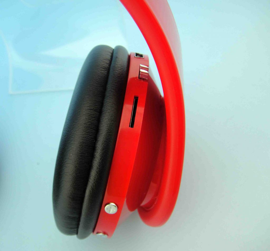 High-quality Lightweight Sport Stereo bluetooth headphone
