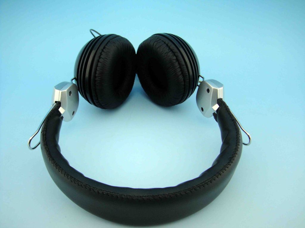 Stereo Headsets for Computer