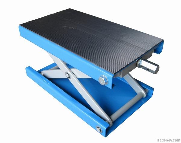 MOTORCYCLE LIFT TABLE