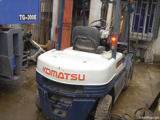 Second hand Komatsu Forklift, FD25