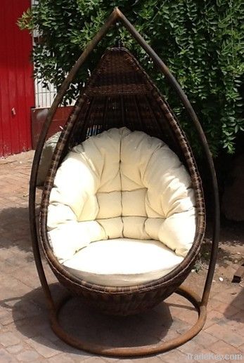 hanging rattan egg chair