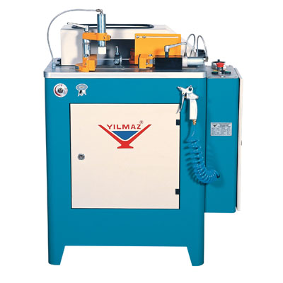 MILLING MACHINE