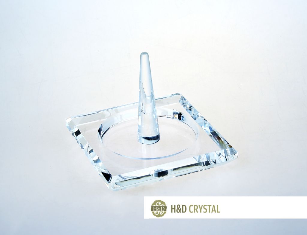 Fine Crystal Ring Holder display box included -HD-OSRS01