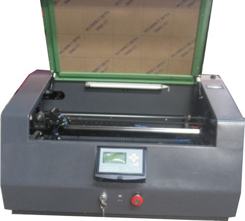 Laser cutting machine