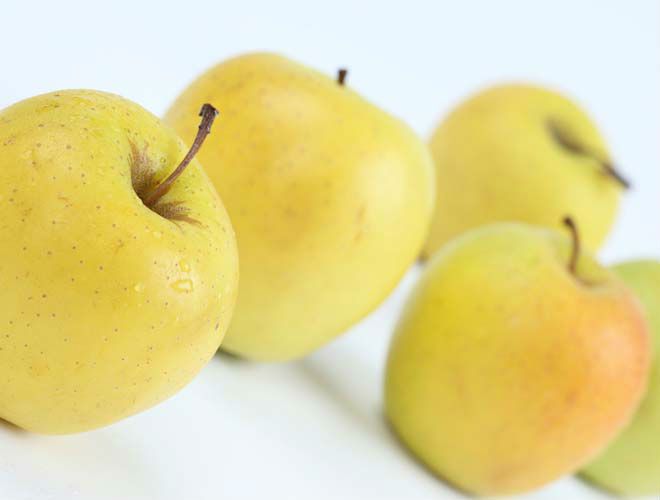 FRESH GOLDEN DELICIOUS APPLE